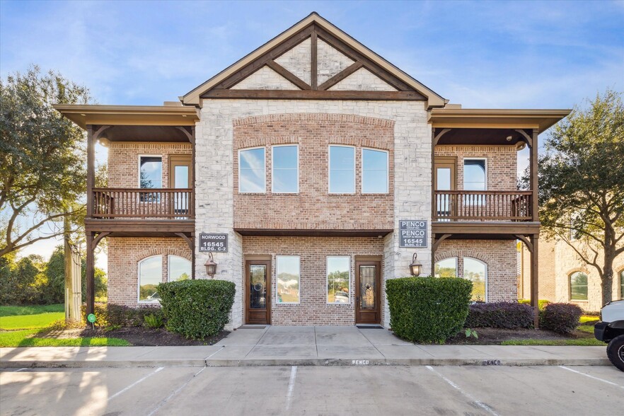 16545 Village Dr, Jersey Village, TX en venta - Foto del edificio - Imagen 2 de 15