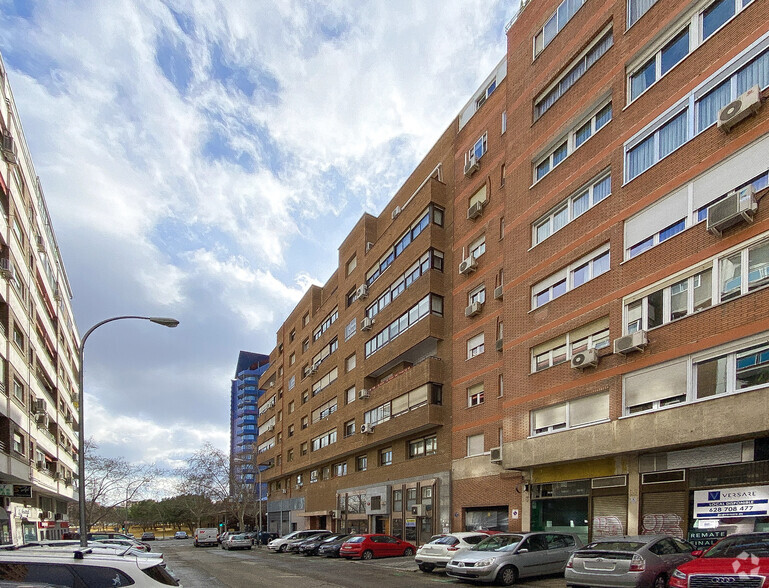 Oficinas en Madrid, MAD en alquiler - Foto del edificio - Imagen 2 de 2