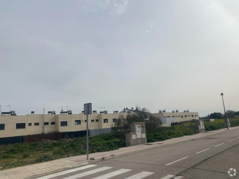 Terrenos en Cabanillas Del Campo, Guadalajara en venta - Foto del edificio - Imagen 2 de 4