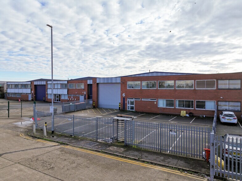 Skyport Dr, West Drayton en alquiler - Foto del edificio - Imagen 2 de 4