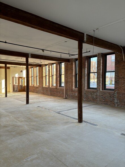 300 W Exchange St, Providence, RI en venta - Foto del interior - Imagen 2 de 8