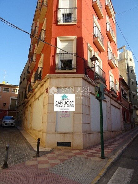Local en Alicante en venta - Foto del edificio - Imagen 2 de 6