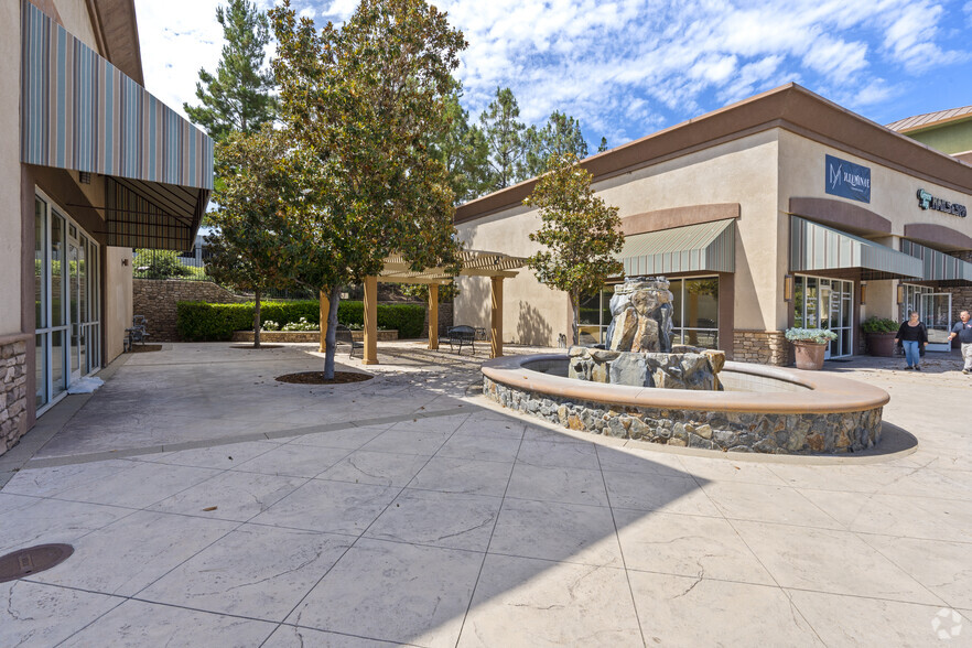 41785-41789 Nicole Ln, Temecula, CA en alquiler - Foto del edificio - Imagen 2 de 15