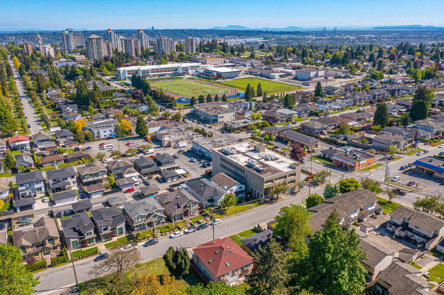 7818 6th St, Burnaby, BC en alquiler - Foto del edificio - Imagen 3 de 10