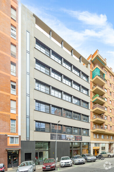 Carrer de Joan d'Àustria, 109, Barcelona, Barcelona en alquiler - Foto del edificio - Imagen 2 de 2