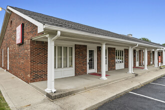 6437 Rucker Rd, Indianapolis, IN en alquiler Foto del edificio- Imagen 2 de 8