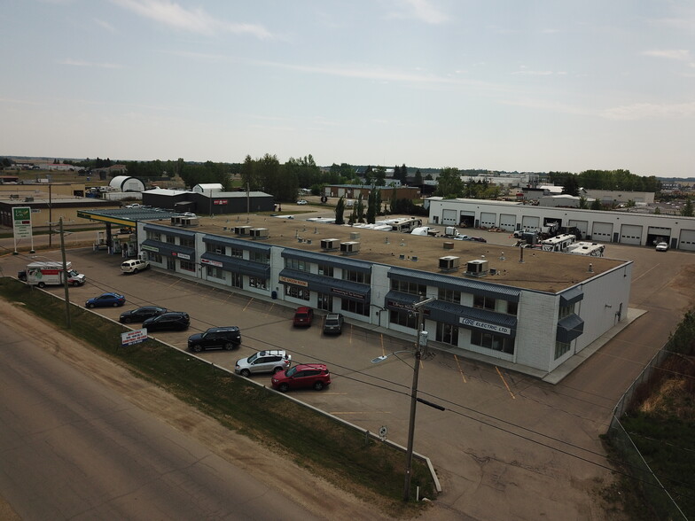 104 South Ave, Spruce Grove cartera de 2 inmuebles en venta en LoopNet.es - Foto del edificio - Imagen 3 de 10