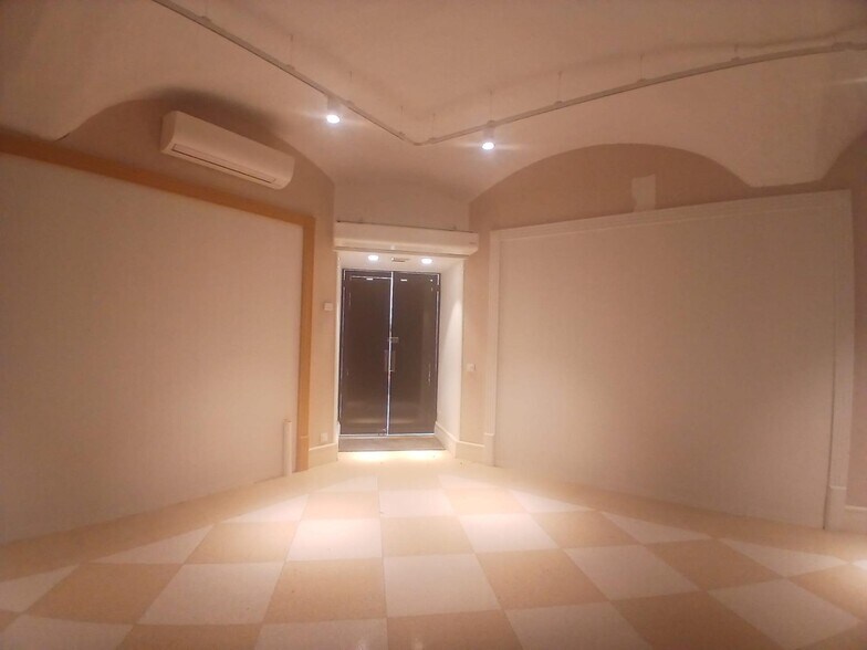 Local en Cáceres, Cáceres en alquiler - Foto del interior - Imagen 3 de 9
