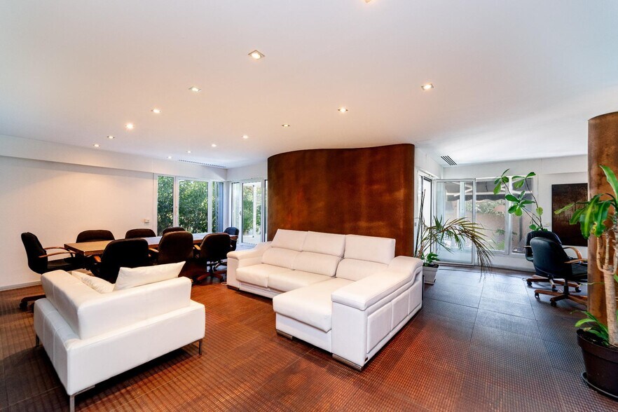 Oficina en Majadahonda, Madrid en venta - Foto del edificio - Imagen 3 de 17