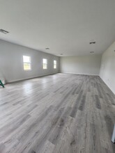 8359 Stringfellow Rd, Saint James City, FL en venta Foto del edificio- Imagen 2 de 15