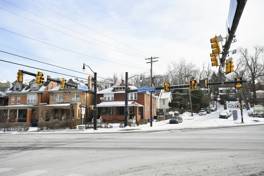 911 Hazelwood Ave, Pittsburgh, PA en venta - Foto del edificio - Imagen 3 de 11