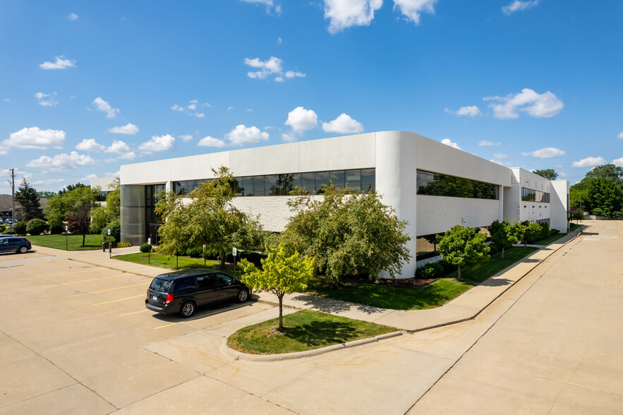 35801-35875 Mound Rd, Sterling Heights, MI en venta - Foto del edificio - Imagen 1 de 9