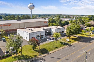 Más detalles de 129 Williamson Rd, Mooresville, NC - Local en alquiler