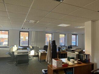 Más detalles de 31-37 Lambourne Crescent, Cardiff - Oficina en venta