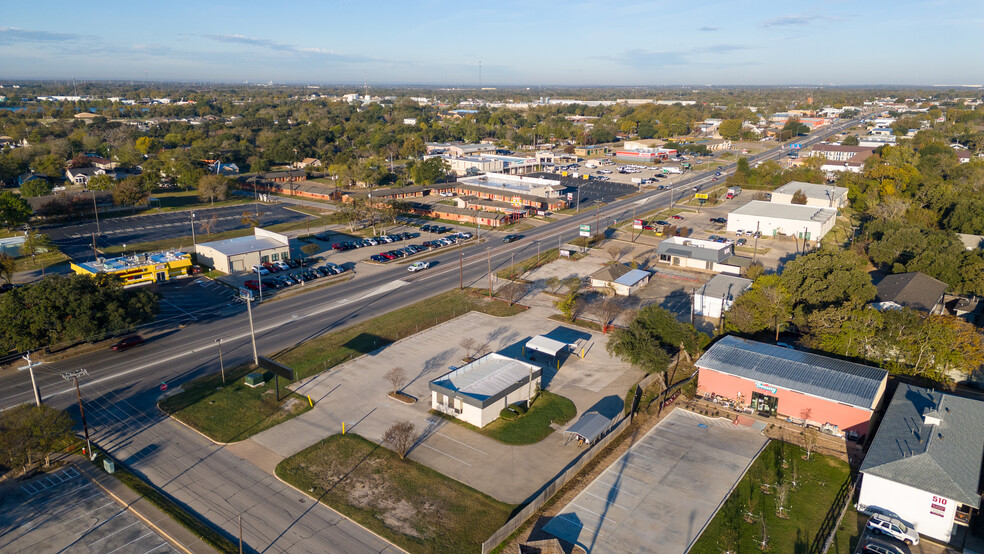 1811 S Texas Ave, Bryan, TX en venta - Foto del edificio - Imagen 3 de 4