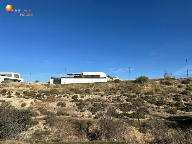 Más detalles de Rio, 68, La Zubia - Terreno en venta