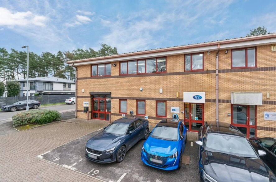 Dukes Ride, Crowthorne en alquiler - Foto del edificio - Imagen 2 de 13