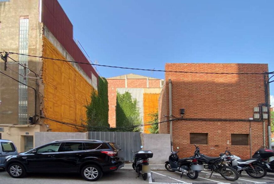 Carrer de les Colomeres, 55, Gavà, Barcelona en venta - Foto de la construcción - Imagen 1 de 2
