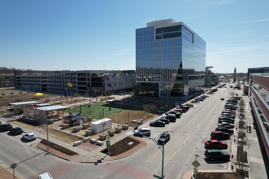 1917 S 67th St, Omaha, NE en alquiler - Foto del edificio - Imagen 2 de 16