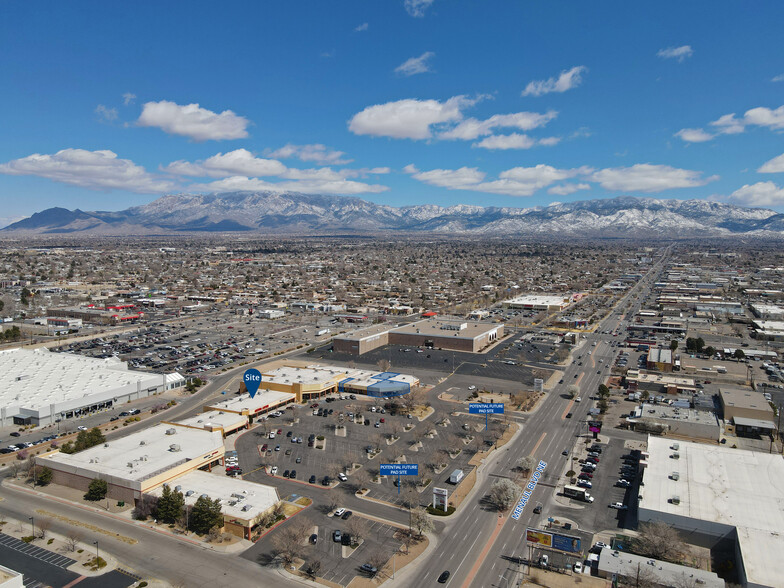 3301 Menaul Blvd NE, Albuquerque, NM en alquiler - Foto del edificio - Imagen 1 de 4