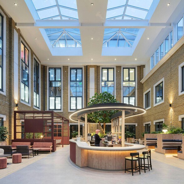 1 Arlington Sq, Bracknell en alquiler - Foto del edificio - Imagen 2 de 11