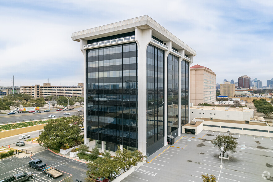 2525 N Stemmons Fwy, Dallas, TX en alquiler - Foto del edificio - Imagen 2 de 12