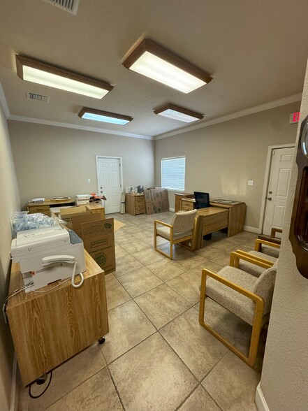 4545 Edgewater Dr, Orlando, FL en venta - Foto del interior - Imagen 3 de 8