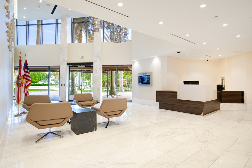 500 S Australian Ave, West Palm Beach, FL en alquiler - Lobby - Imagen 2 de 20