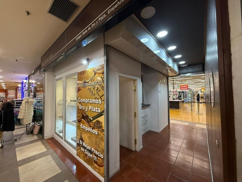 Calle Maestro Amado Morán, 1, Gijón, Asturias en venta - Foto del edificio - Imagen 2 de 30