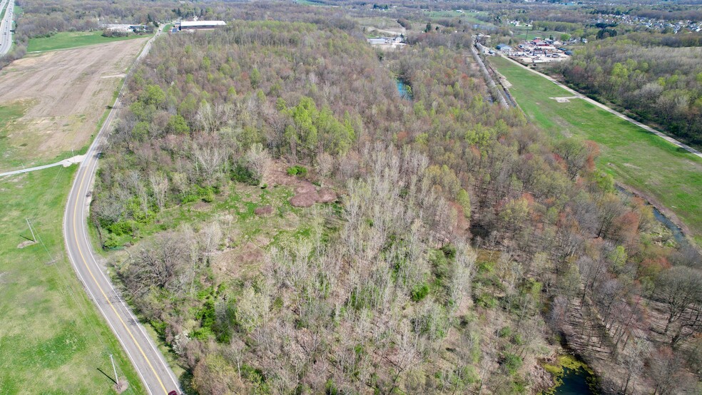 35.175 Acres VL Greensburg RD, North Canton, OH en venta - Foto del edificio - Imagen 3 de 21