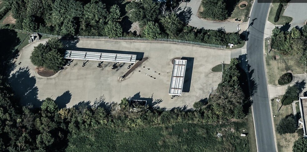 Quarles Fleet Fueling - 3 Unit Portfolio cartera de 3 inmuebles en venta en LoopNet.es - Foto del edificio - Imagen 3 de 3