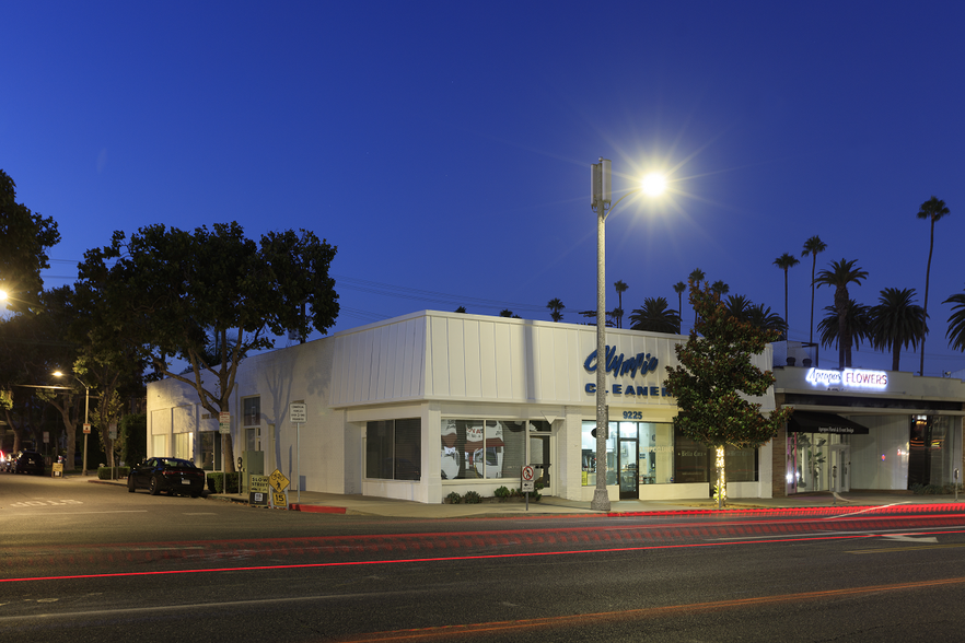 364-368 S Maple Dr, Beverly Hills, CA en alquiler - Foto del edificio - Imagen 2 de 6