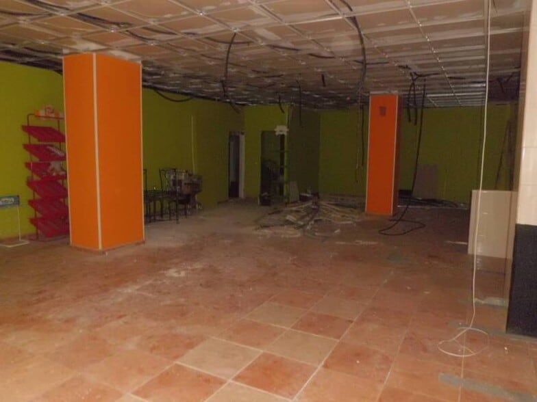 Local en El Ejido en venta - Foto del edificio - Imagen 2 de 8