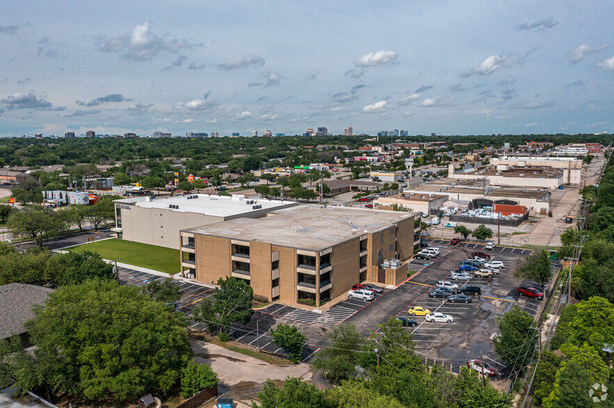 3530 Forest Ln, Dallas, TX en alquiler - Vista aérea - Imagen 2 de 21