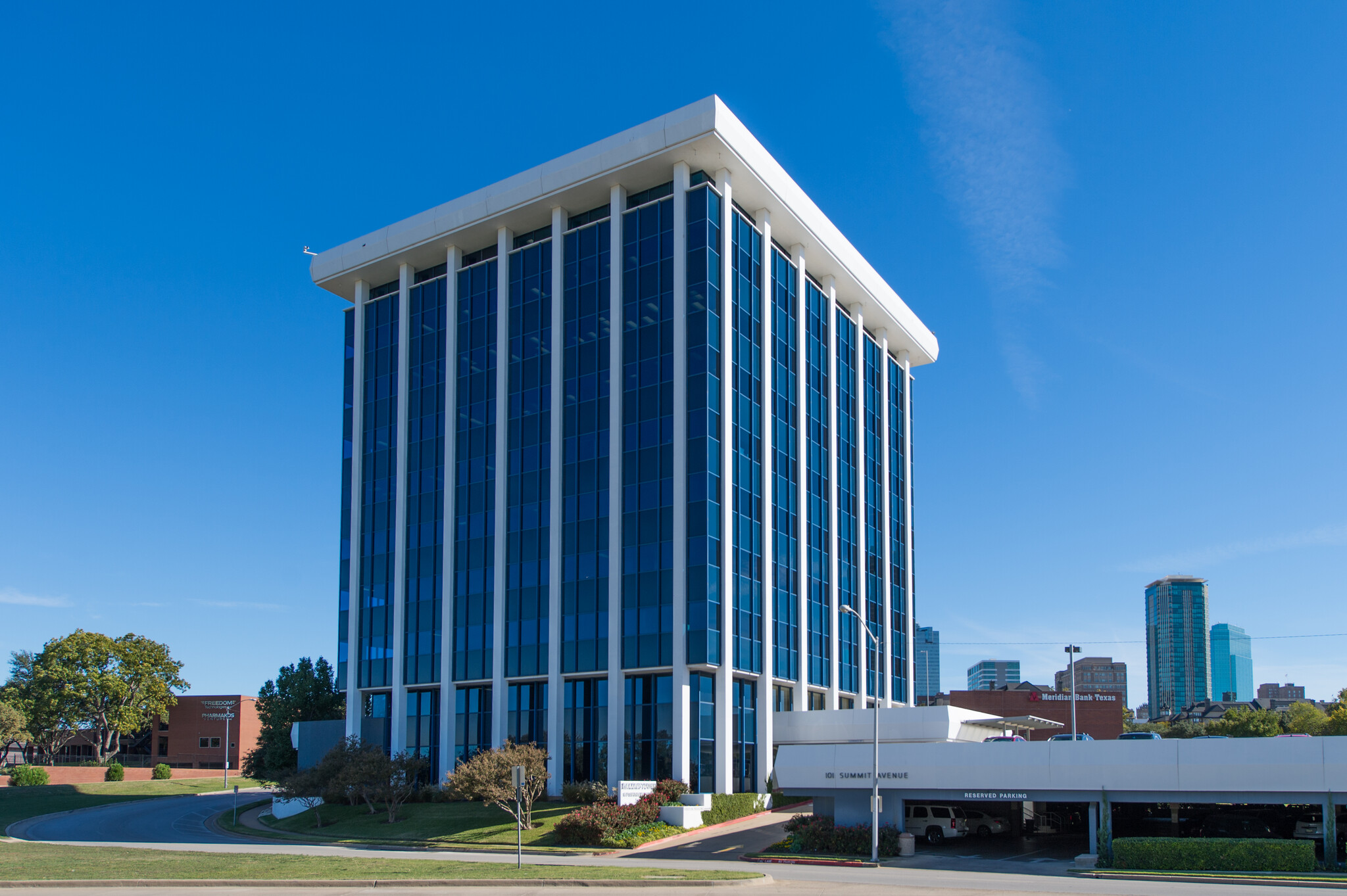 101 Summit Ave, Fort Worth, TX en alquiler Foto del edificio- Imagen 1 de 5