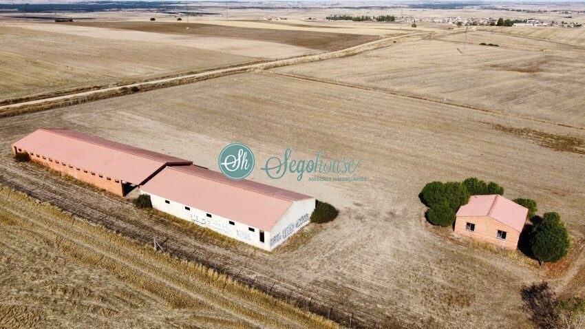 Nave en Abades, Segovia en alquiler Foto del edificio- Imagen 1 de 15
