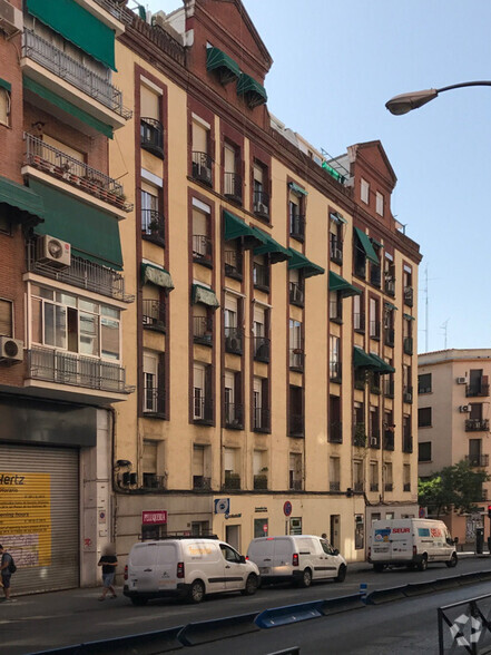 Edificios residenciales en Madrid, MAD en venta - Foto del edificio - Imagen 3 de 3