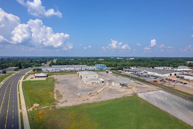 Más detalles de 851 W Harrison Rd, Longview, TX - Nave en alquiler