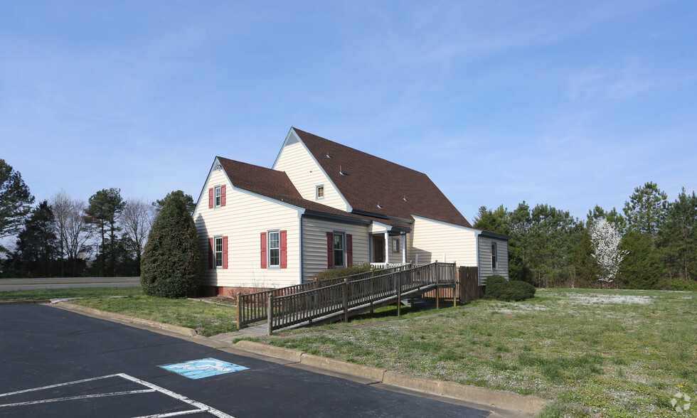 1900 E Parham Rd, Henrico, VA en alquiler - Foto del edificio - Imagen 2 de 62