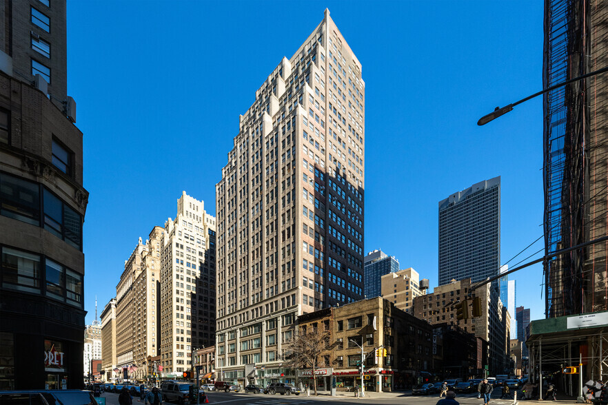 345 Seventh Ave, New York, NY en alquiler - Foto del edificio - Imagen 2 de 14