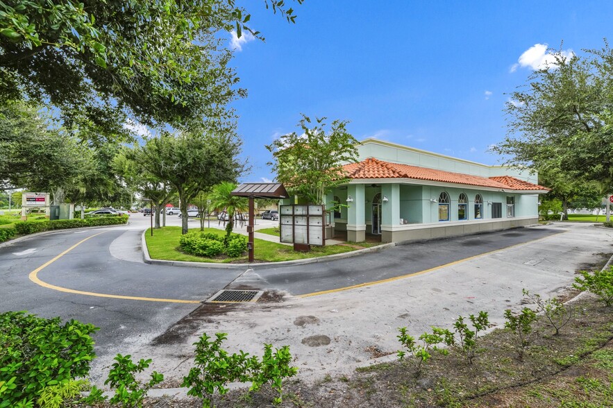 5484 N Orange Blossom Trl, Orlando, FL en venta - Foto del edificio - Imagen 2 de 3