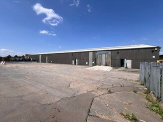 Más detalles de Unit 15 Aviation Way, Southend On Sea - Nave en alquiler