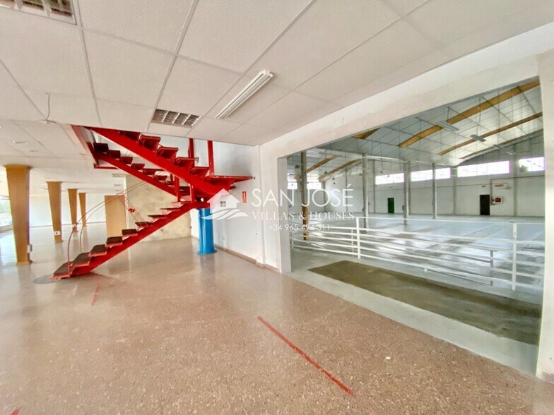 Nave en Aspe en venta - Foto del edificio - Imagen 2 de 24