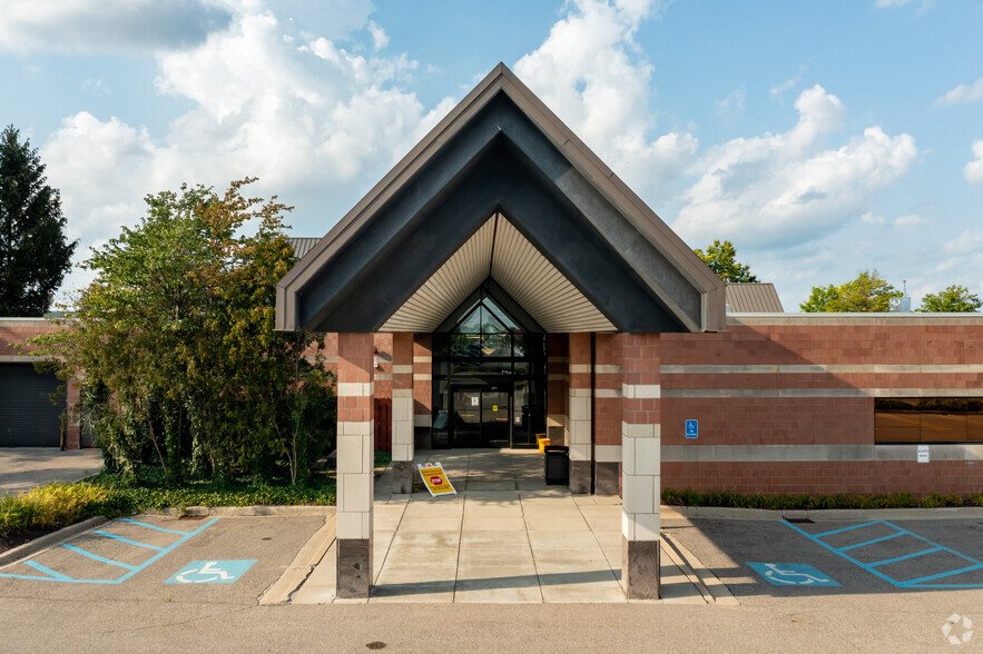 19900 Haggerty Rd, Livonia, MI en alquiler - Foto del edificio - Imagen 2 de 6