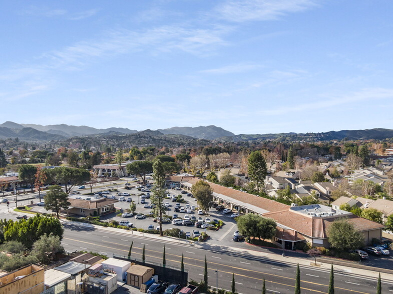 4601-4711 Lakeview Canyon Rd, Westlake Village, CA en alquiler - Foto del edificio - Imagen 3 de 29