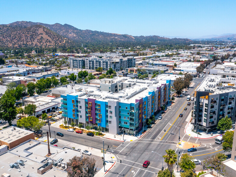 3909 San Fernando Rd, Glendale, CA en alquiler - Foto del edificio - Imagen 3 de 4