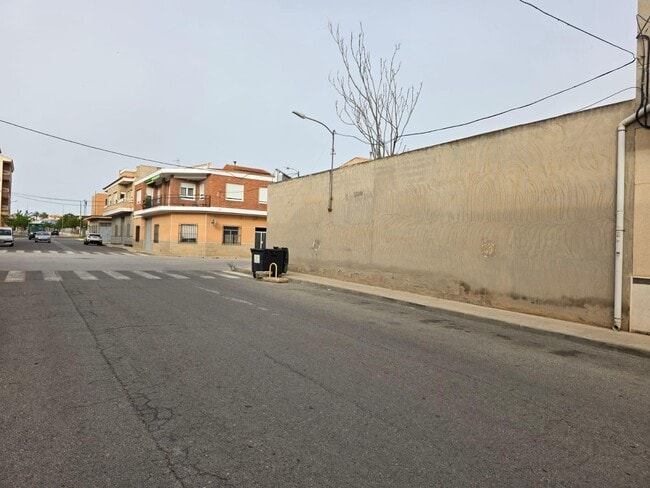 Más detalles de Cid, 27, Monforte del Cid - Terreno en venta