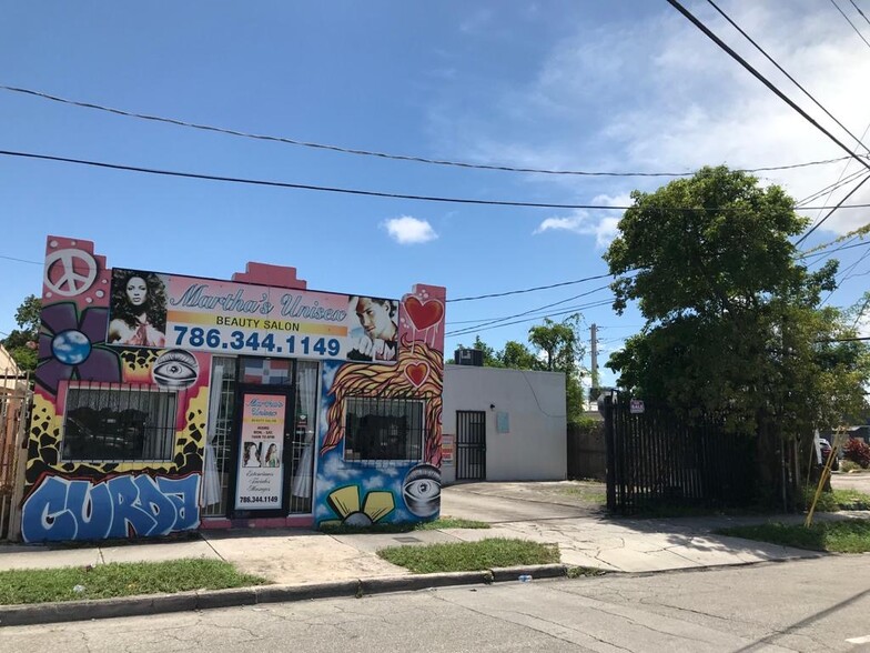 660 NW 29th St, Miami, FL en venta - Foto principal - Imagen 1 de 1