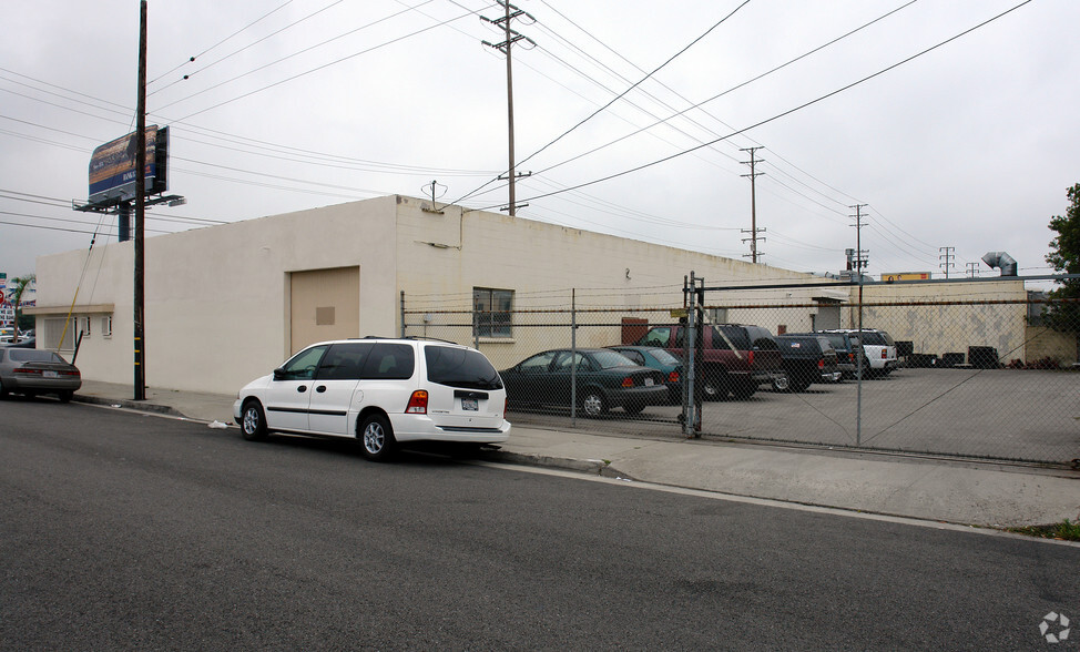 11607 Prairie Ave, Hawthorne, CA en alquiler - Foto del edificio - Imagen 3 de 3