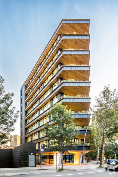Carrer De Tànger, 71-73, Barcelona, Barcelona en alquiler - Foto del edificio - Imagen 2 de 4